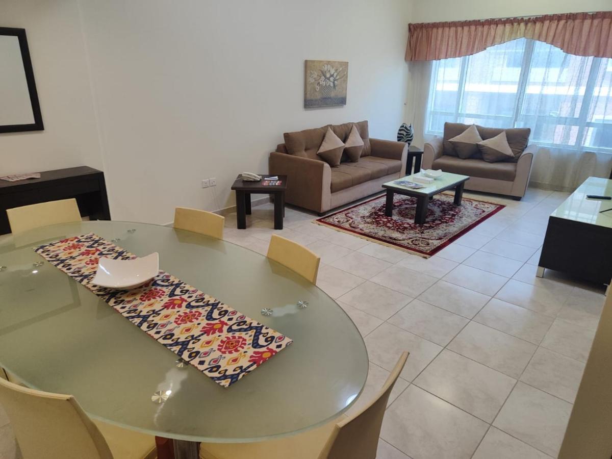 Al Raya Hotel Apartments Dubai Exterior photo