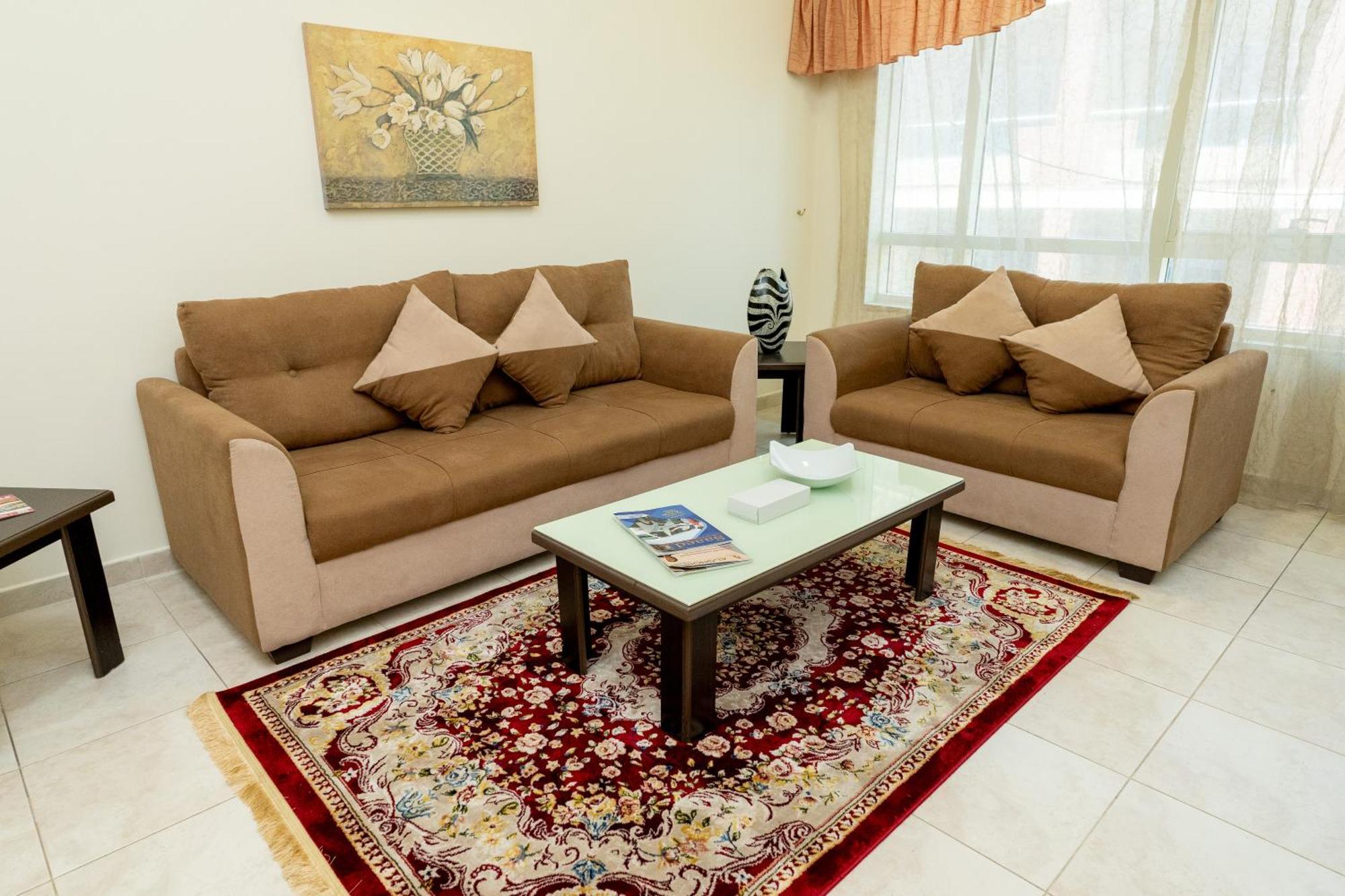Al Raya Hotel Apartments Dubai Exterior photo