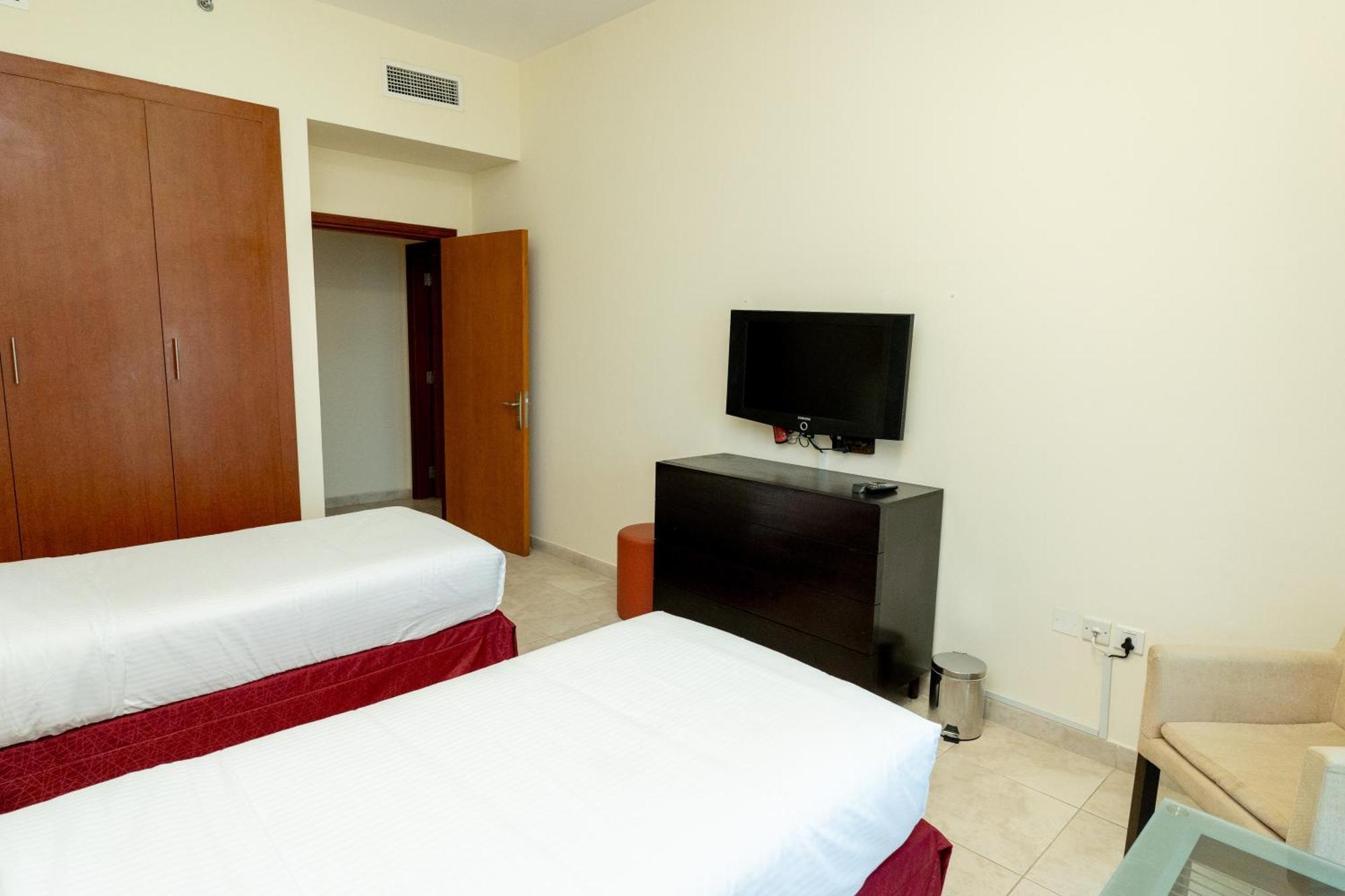 Al Raya Hotel Apartments Dubai Exterior photo