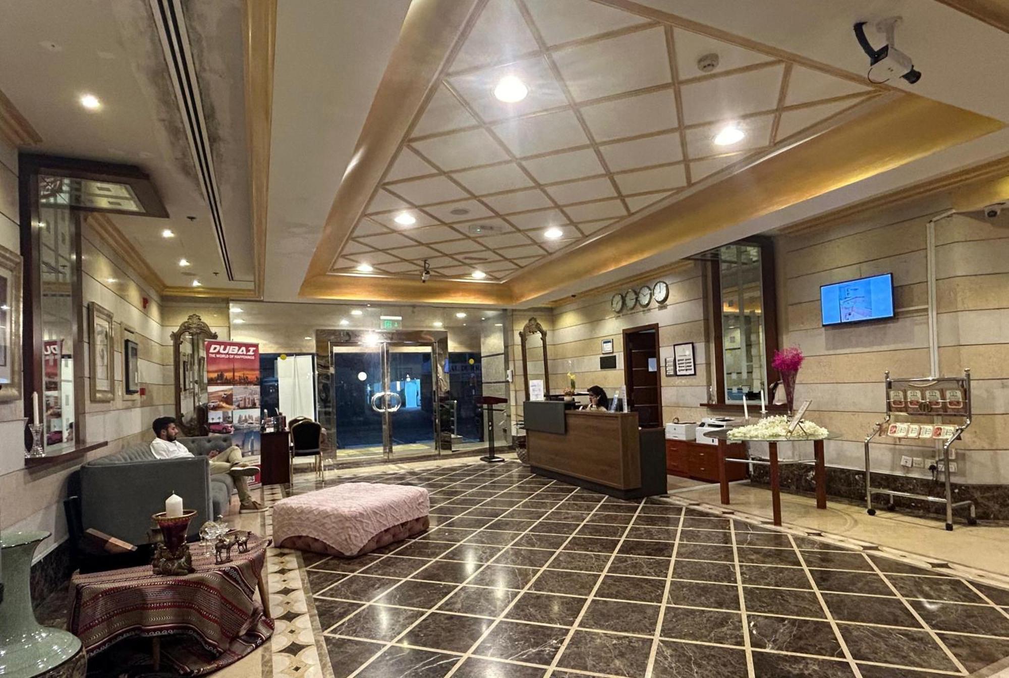 Al Raya Hotel Apartments Dubai Exterior photo
